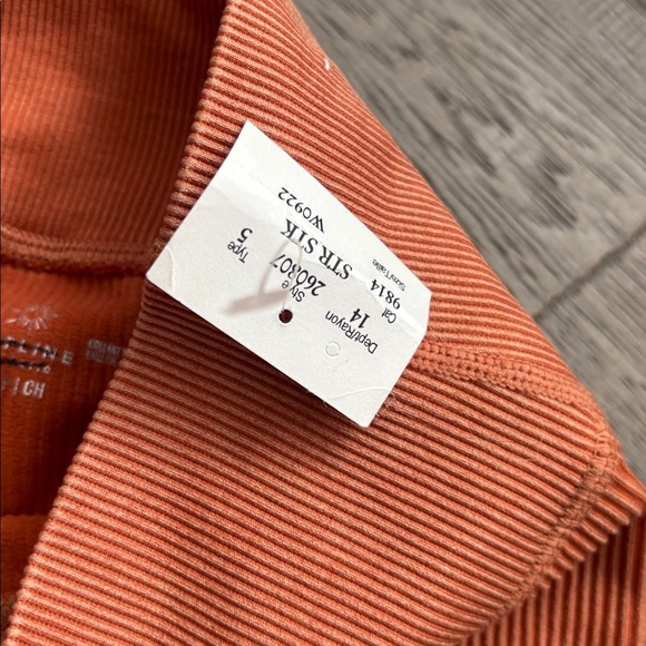 OFFLINE |By Aerie Real Me XTRA High Waisted Ribbed Leggings in Orange Size Small - Picture 8 of 10